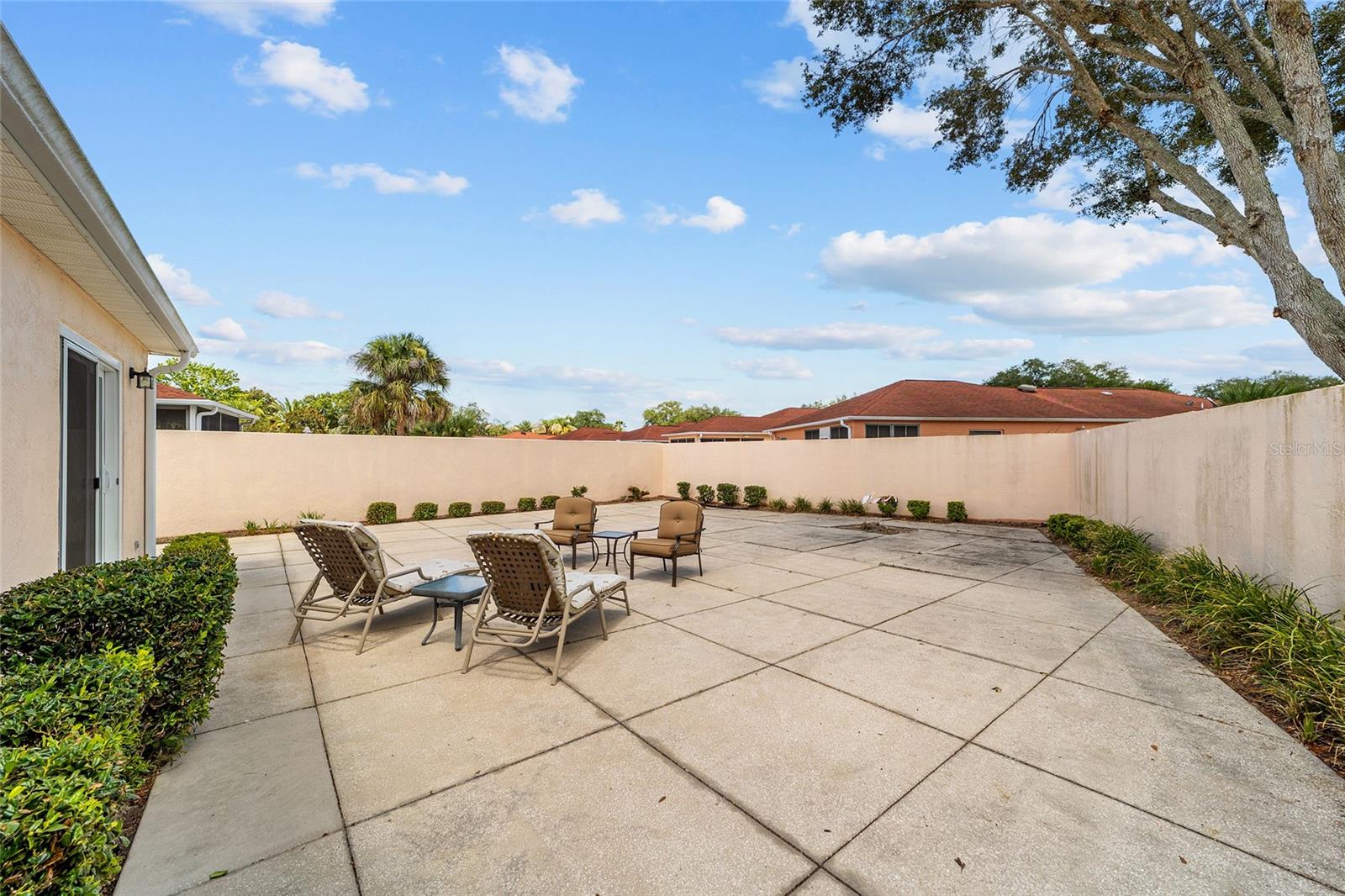 ORANGE BLOSSOM GARDEN - Residential
