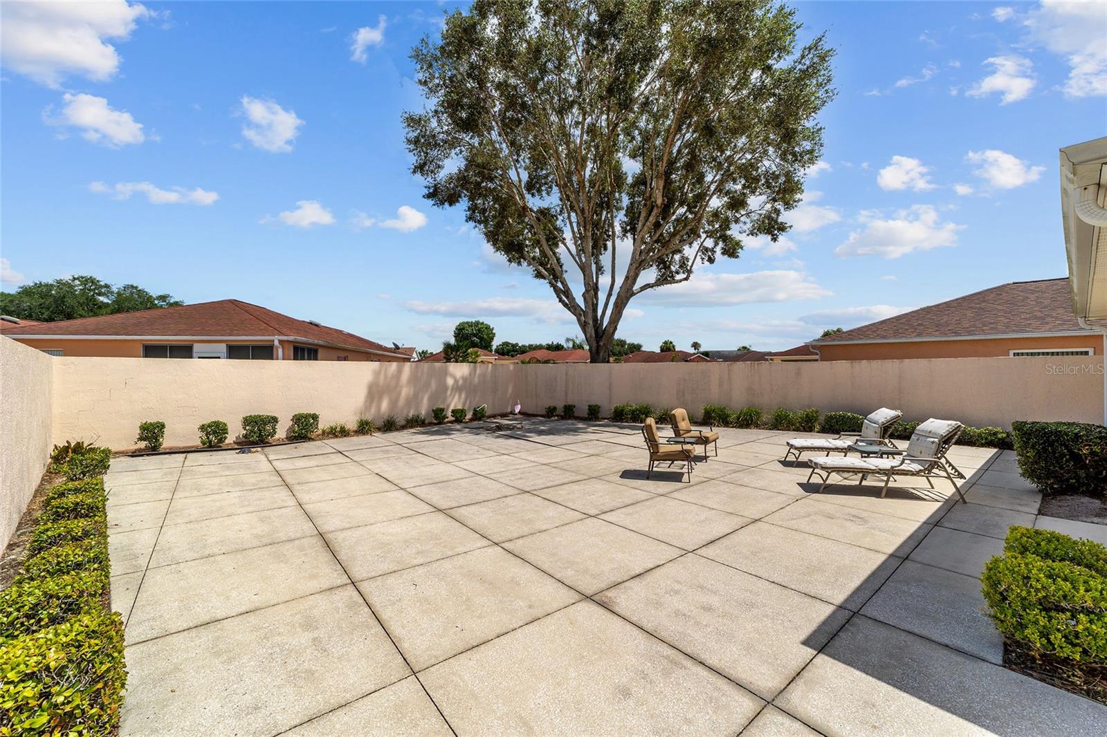 ORANGE BLOSSOM GARDEN - Residential