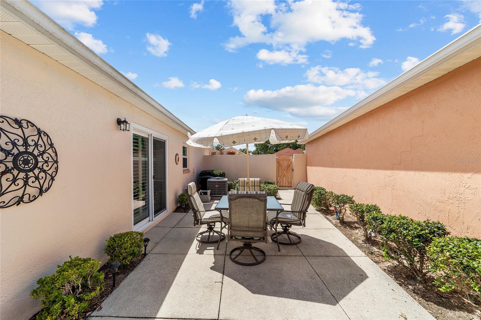 ORANGE BLOSSOM GARDEN - Residential