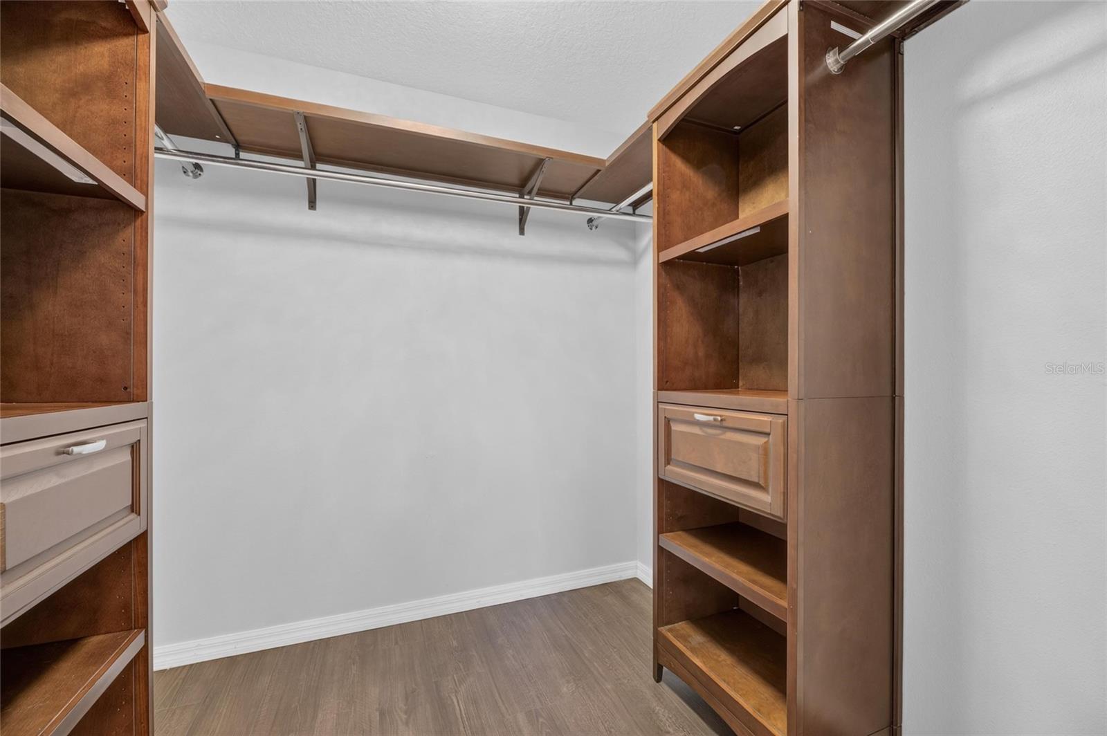 CARRIAGE POINTE PH 1 - Residential