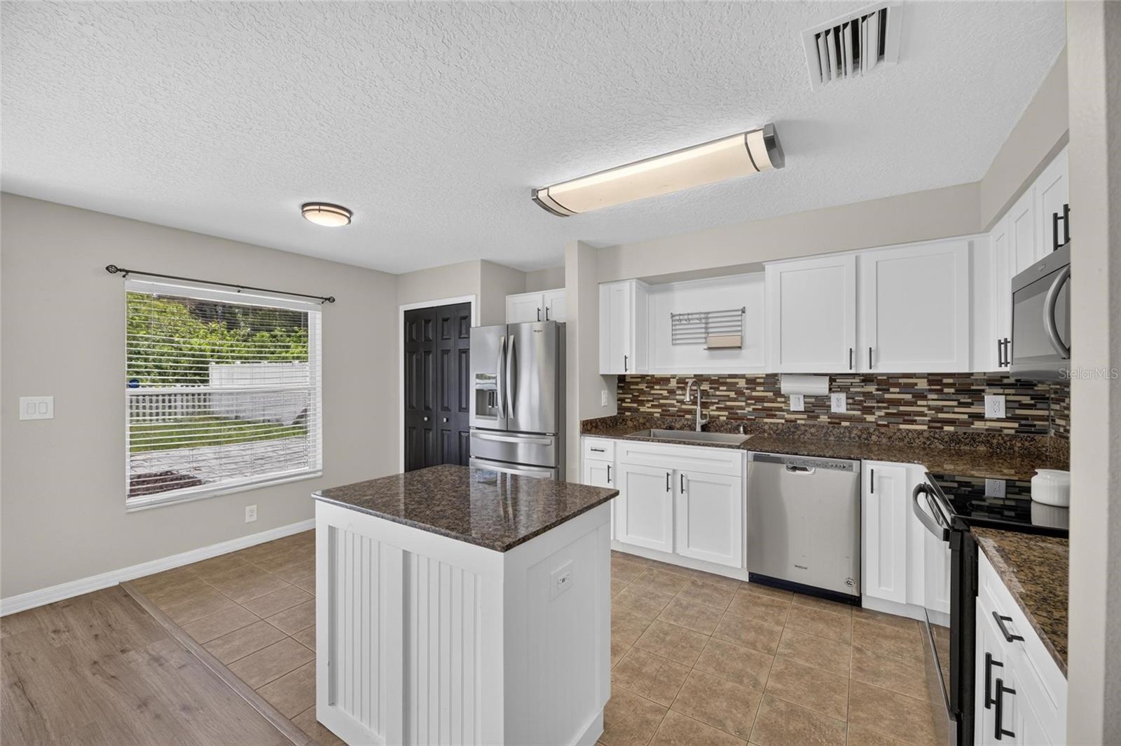CARRIAGE POINTE PH 1 - Residential