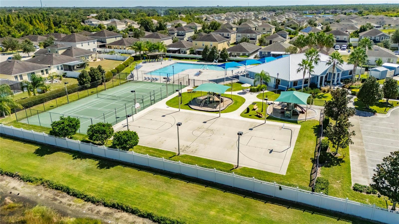 CARRIAGE POINTE PH 1 - Residential
