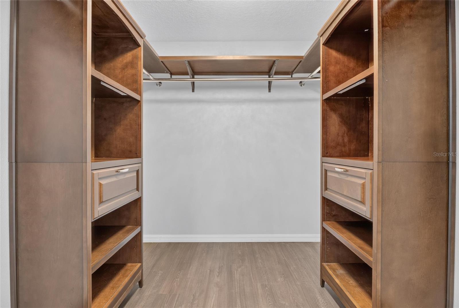 CARRIAGE POINTE PH 1 - Residential