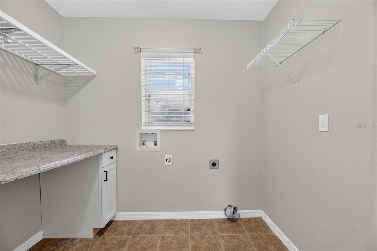 CARRIAGE POINTE PH 1 - Residential