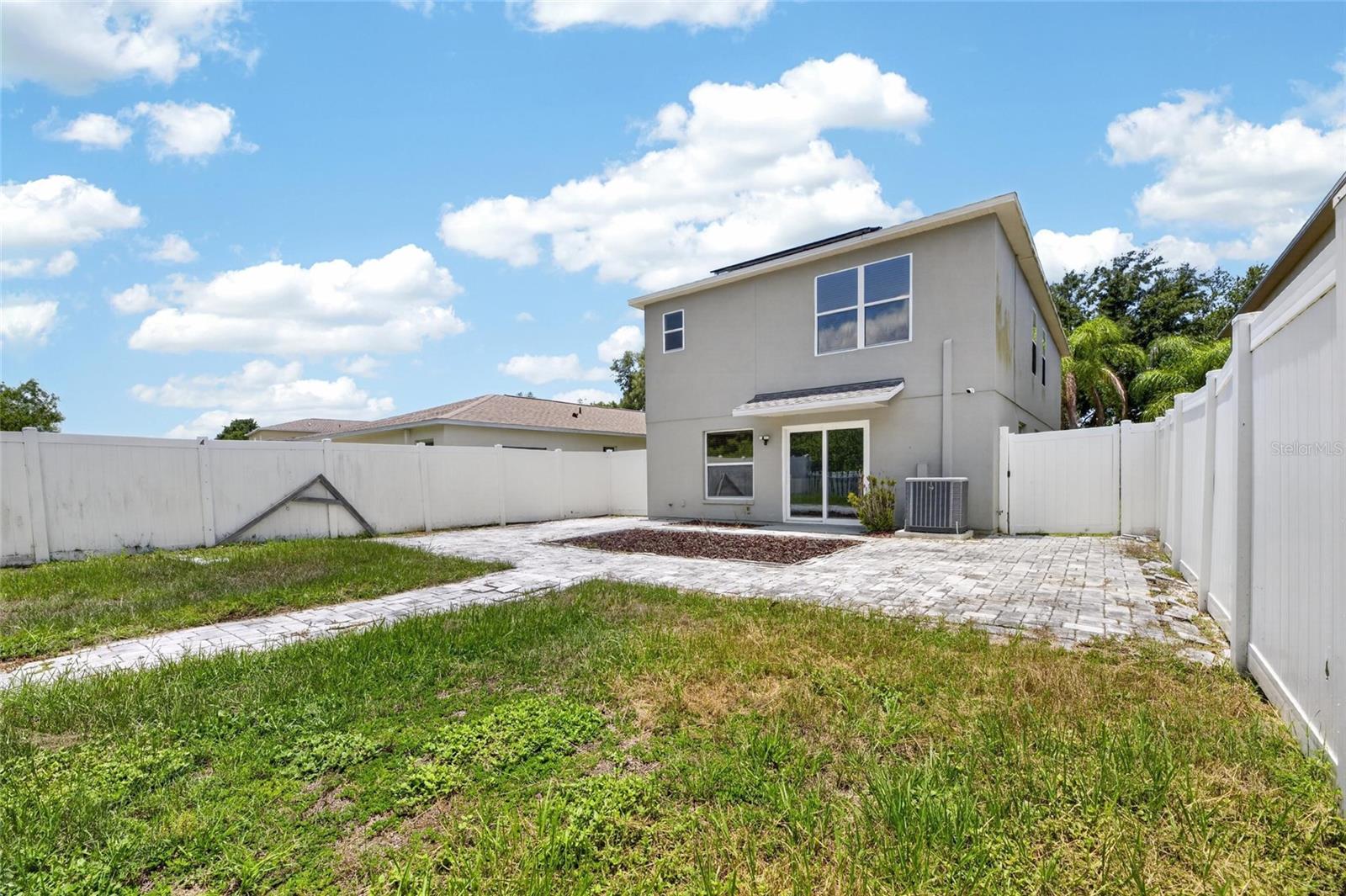 CARRIAGE POINTE PH 1 - Residential