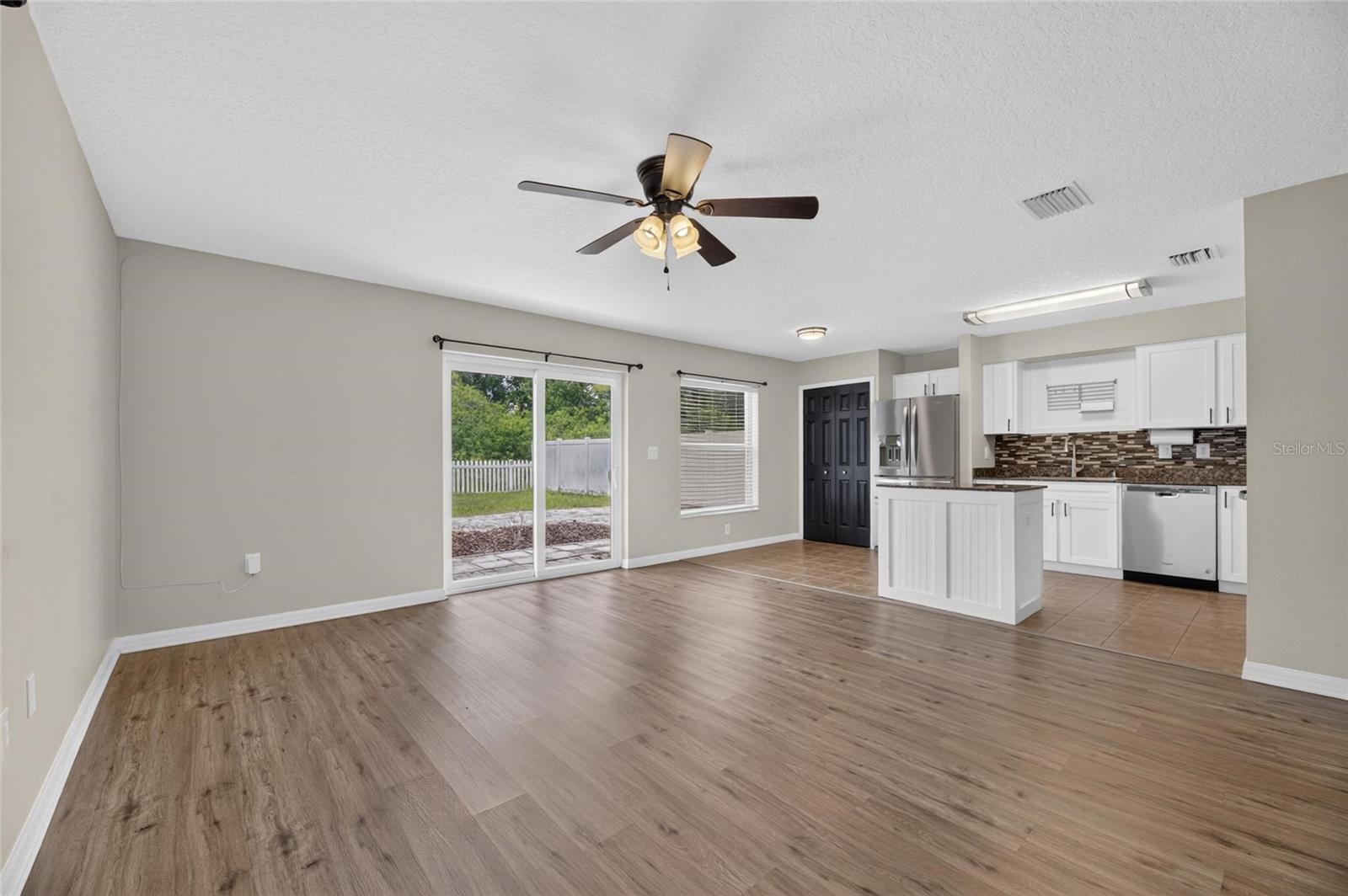 CARRIAGE POINTE PH 1 - Residential