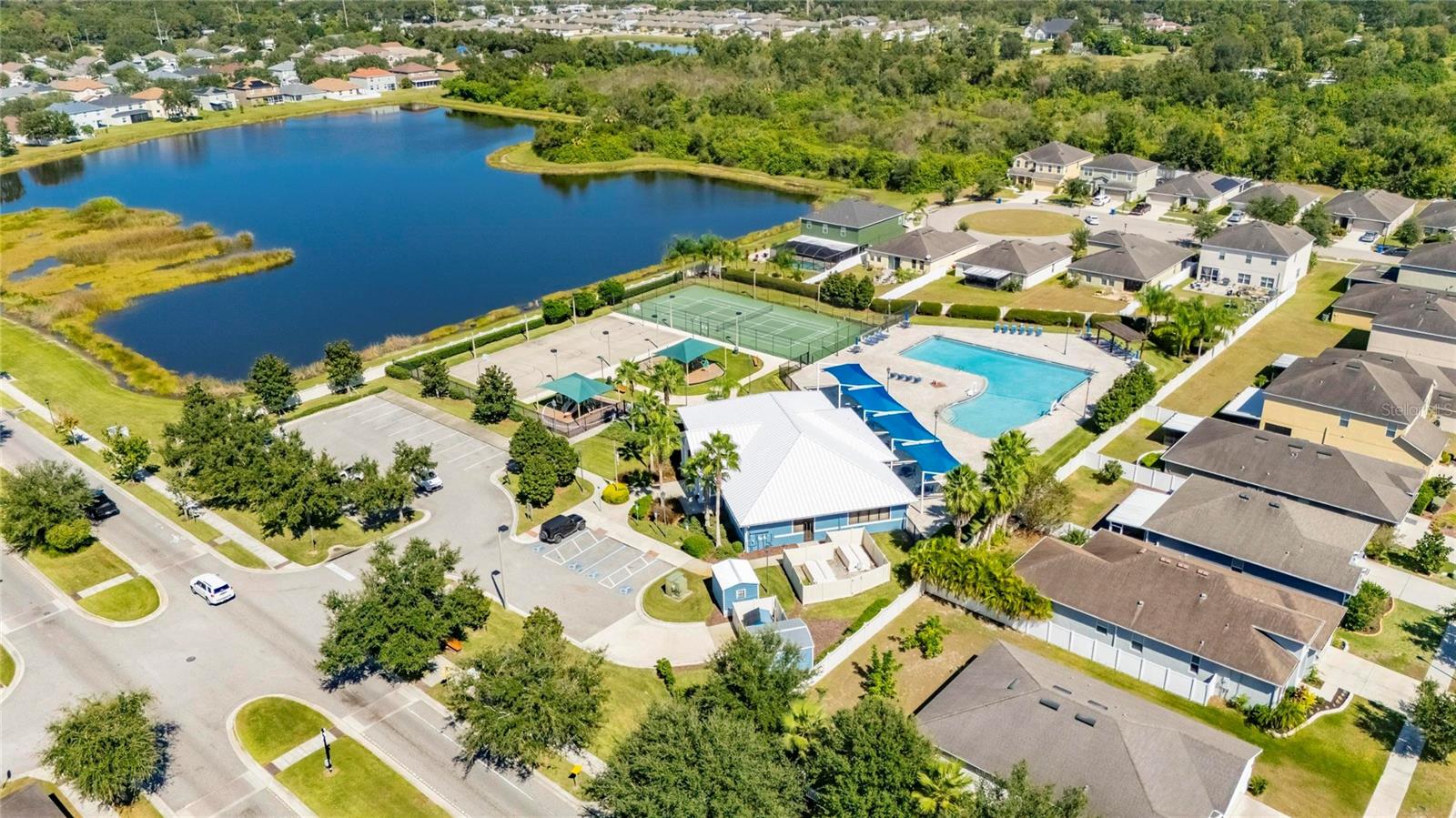 CARRIAGE POINTE PH 1 - Residential