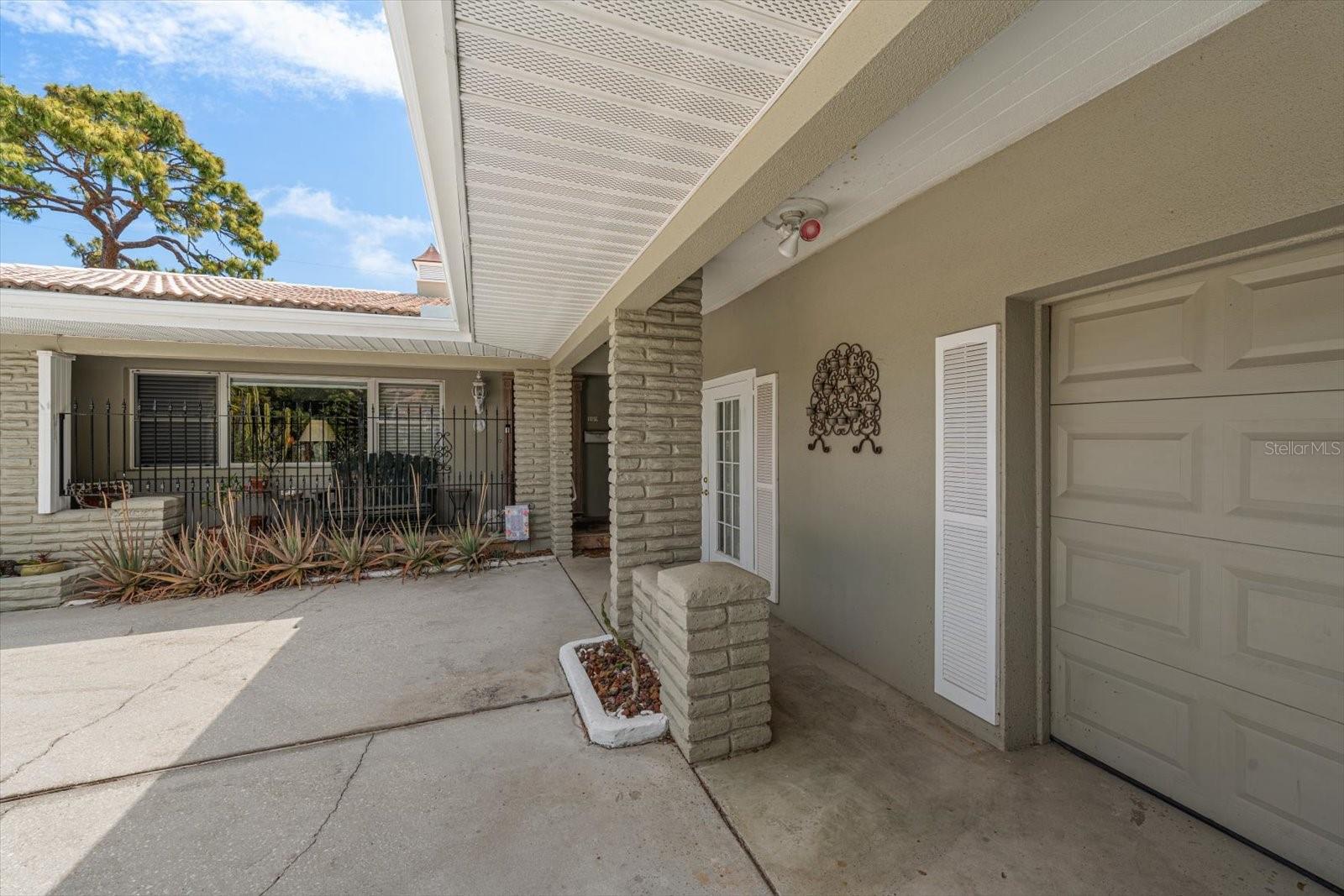 BELLEAIR ESTATES - Residential