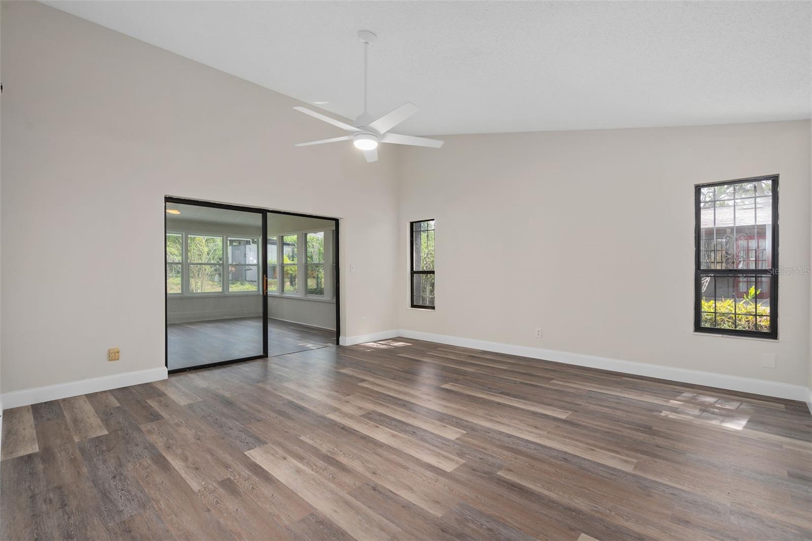 MAGNOLIA WOODS AT ERROL ESTATE - Residential