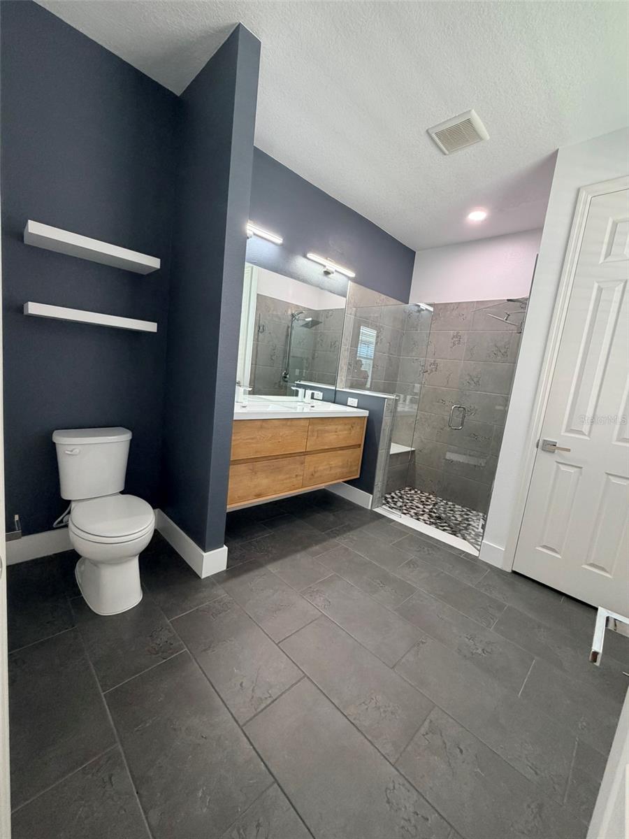GRADY POINTE - Residential Lease