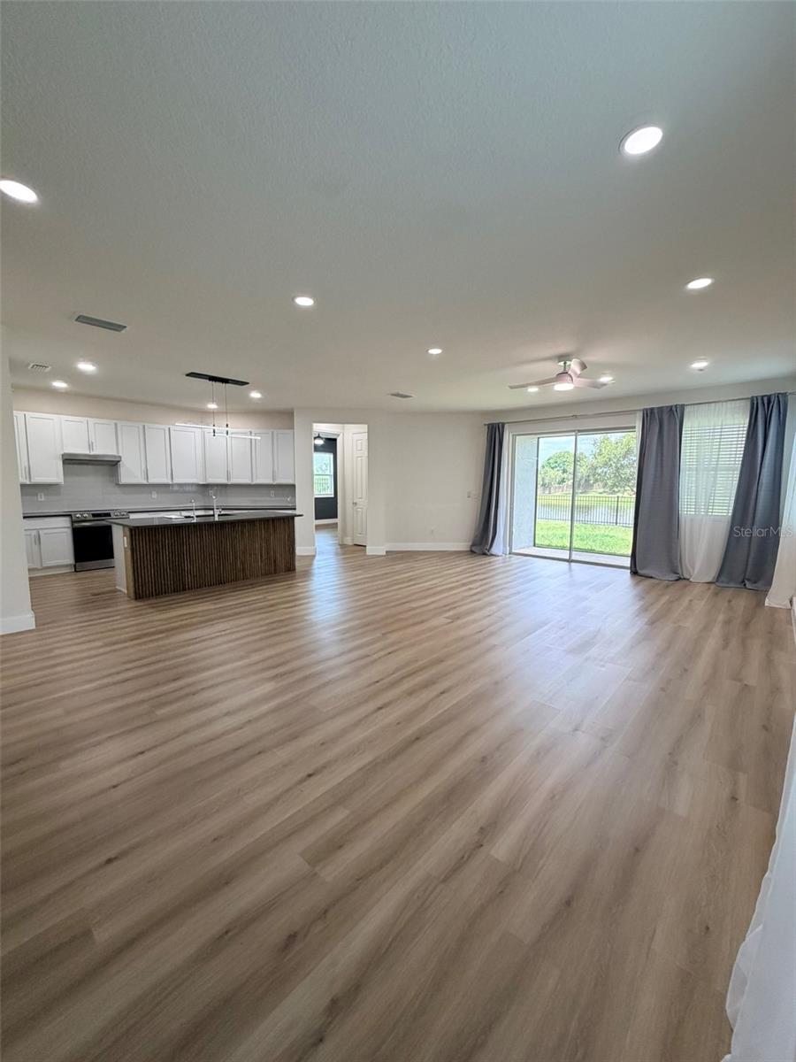 GRADY POINTE - Residential Lease