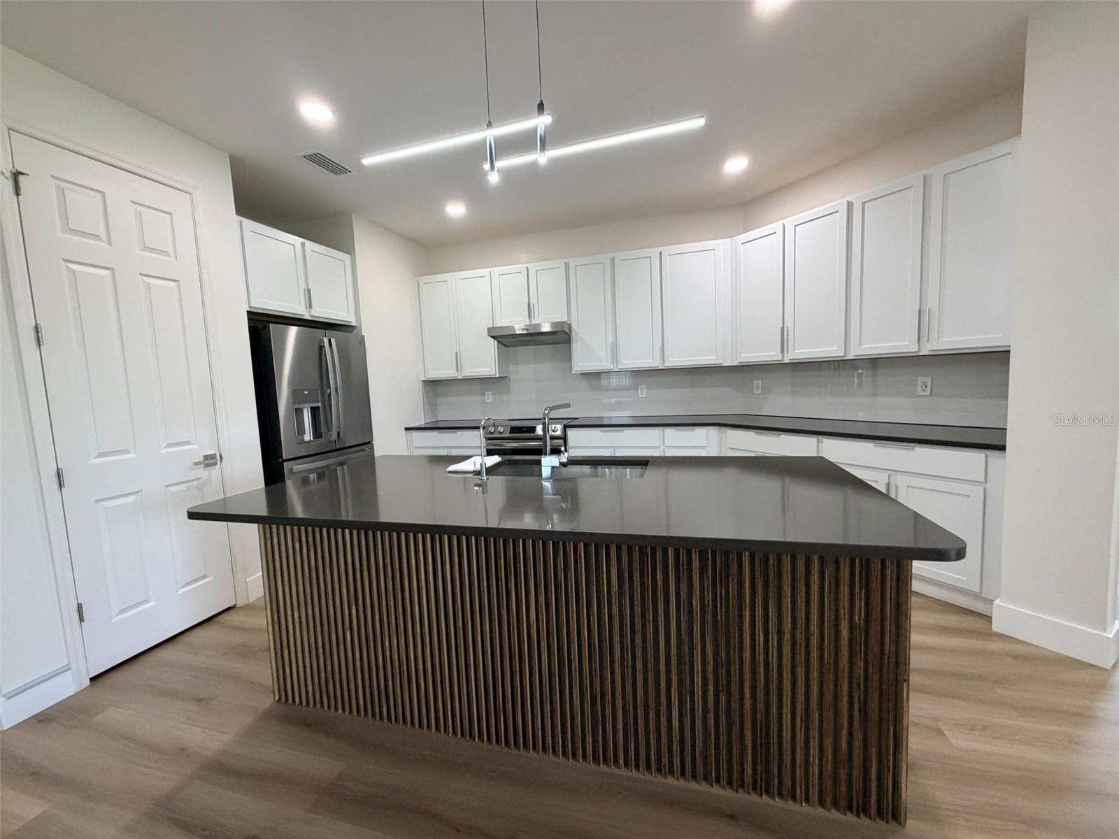 GRADY POINTE - Residential Lease