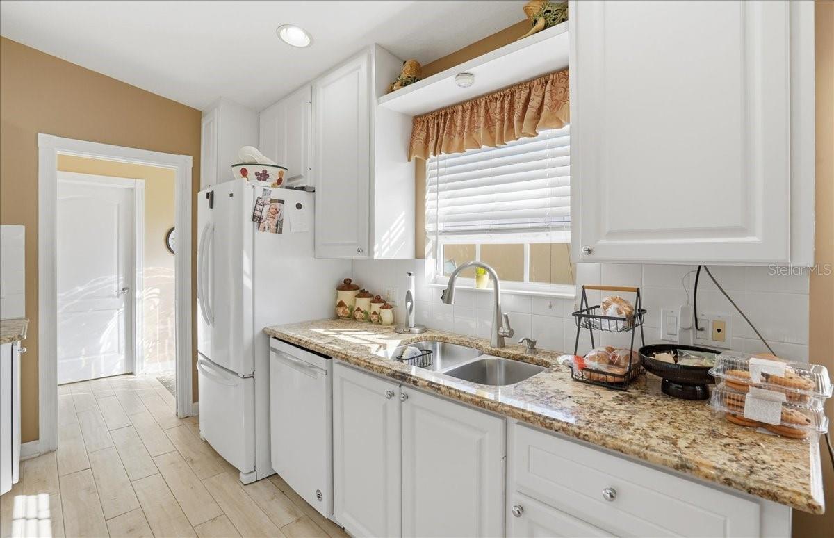 VILLAGEWALK UNIT 2A - Residential