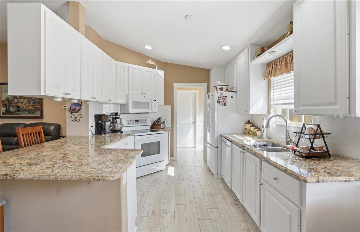 VILLAGEWALK UNIT 2A - Residential