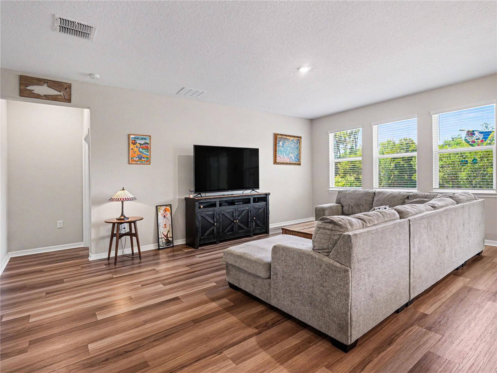 VENICE WOODLANDS PH 1 - Residential