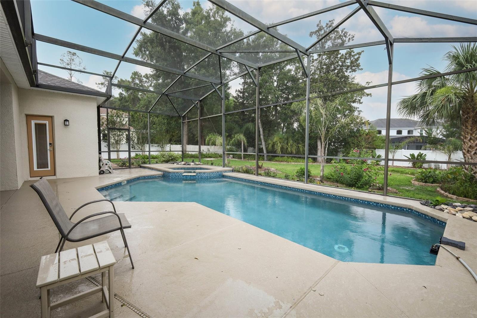 CAPRI COVE - Residential