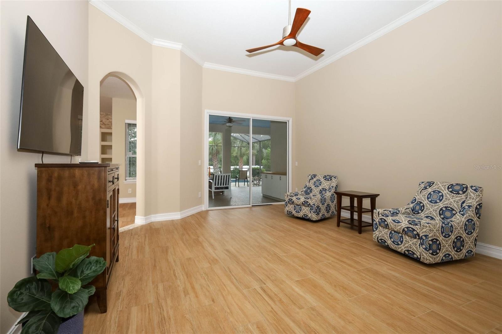 CAPRI COVE - Residential