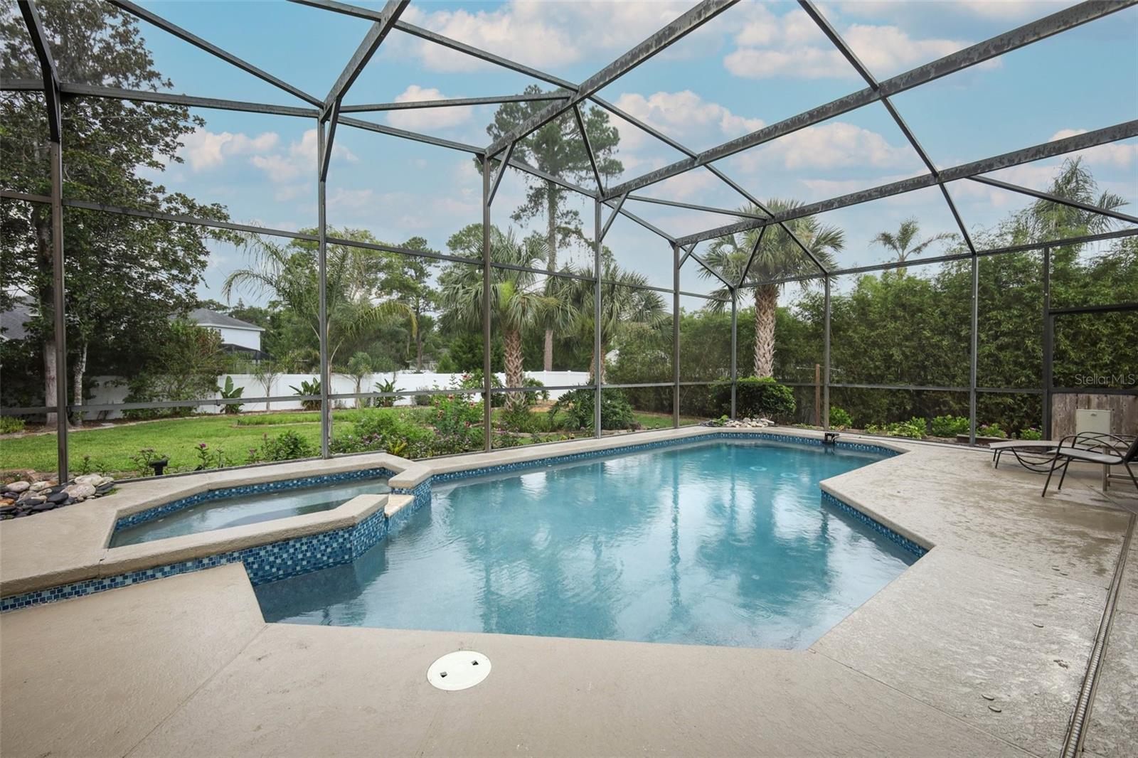 CAPRI COVE - Residential