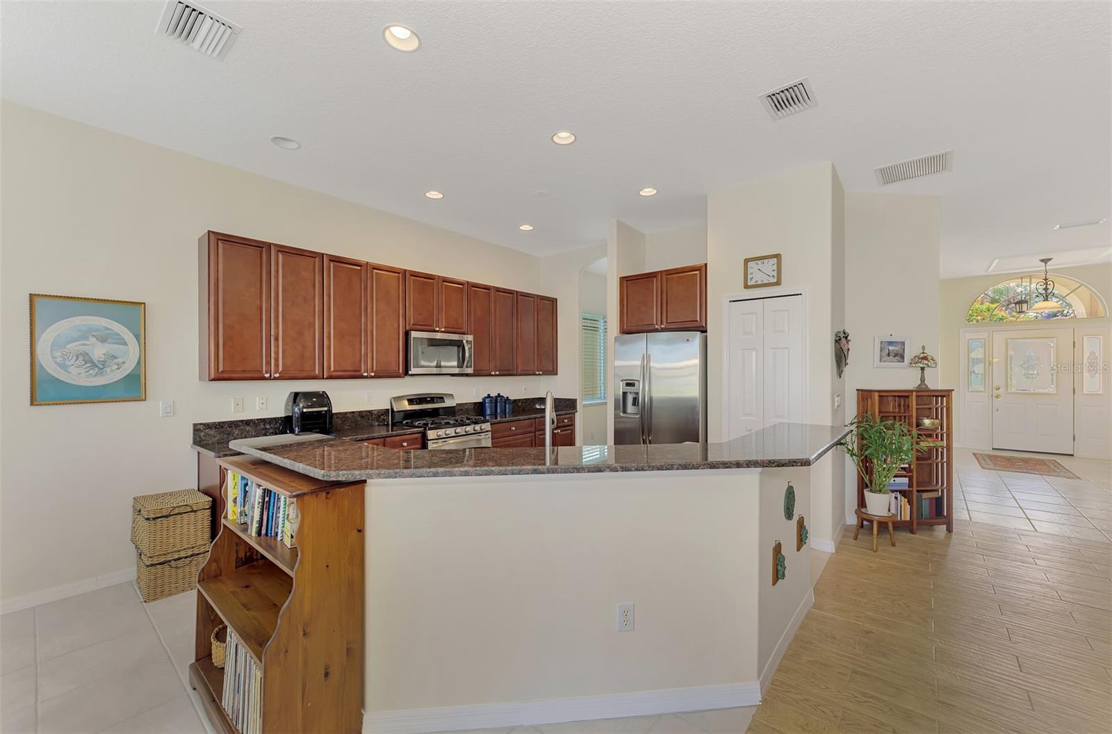 THE HAMPTONS - Residential