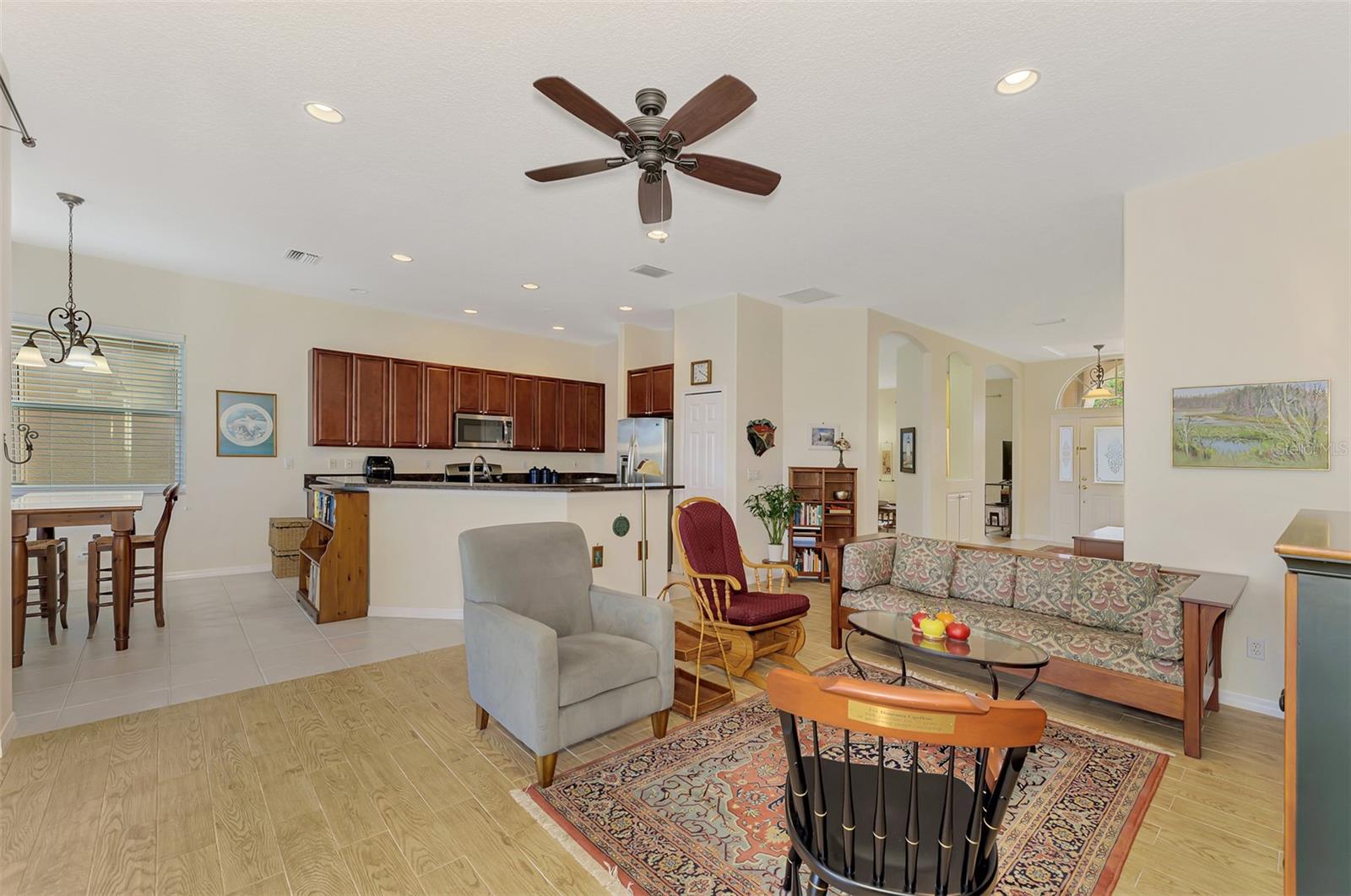 THE HAMPTONS - Residential