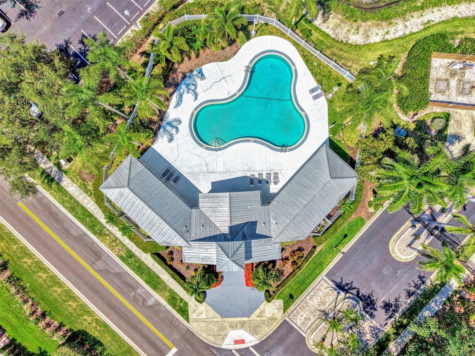 THE HAMPTONS - Residential