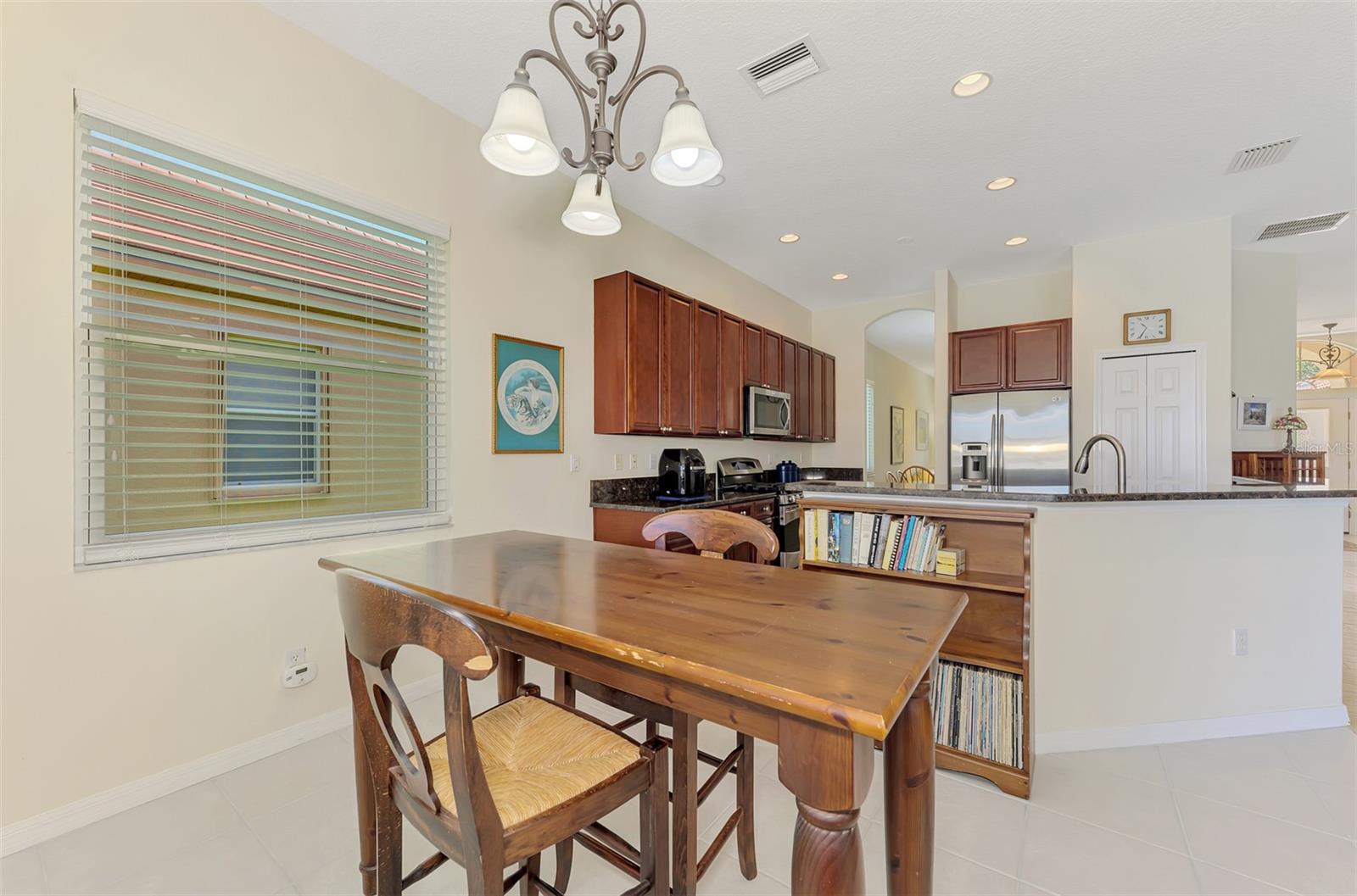 THE HAMPTONS - Residential