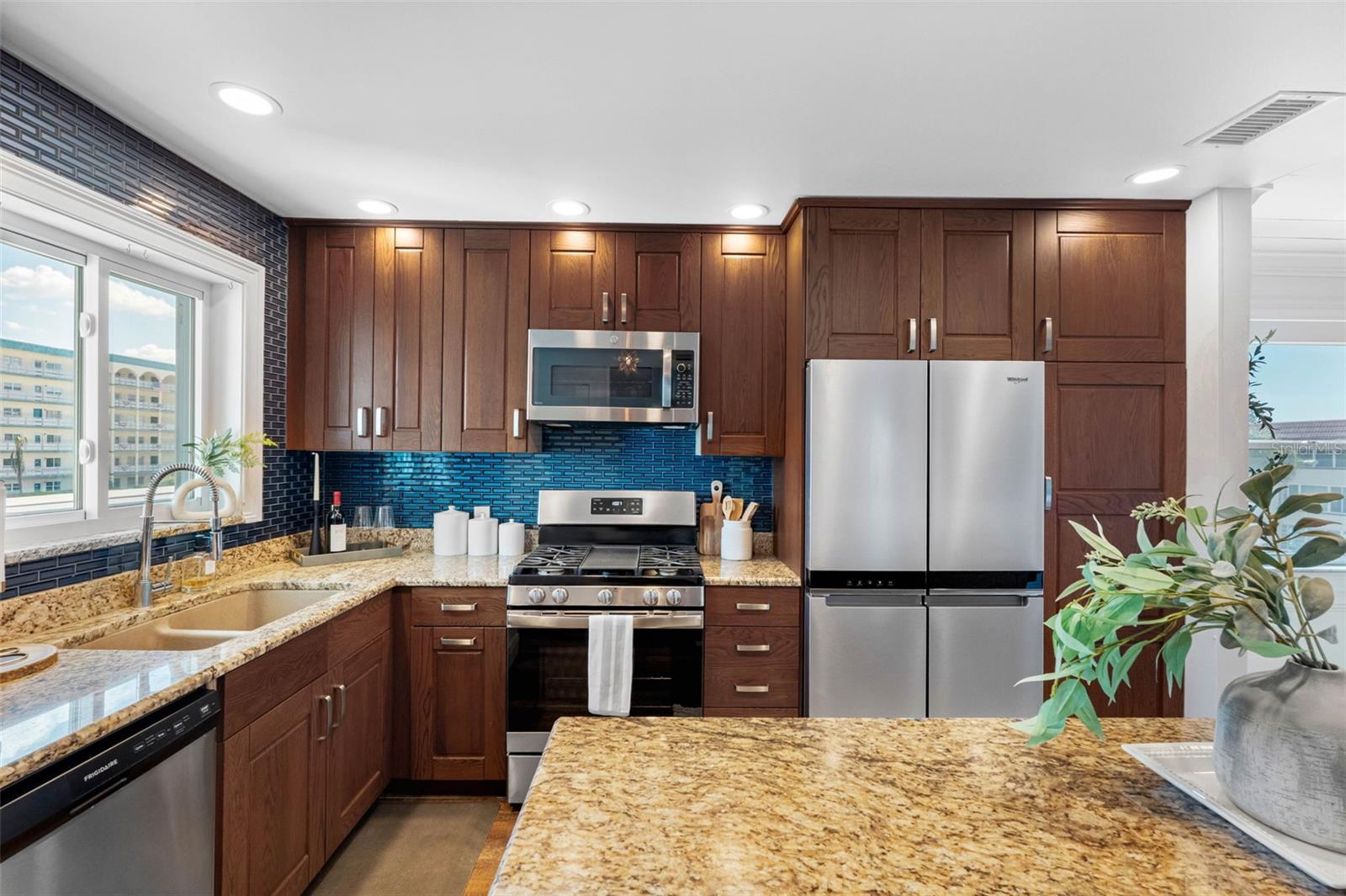 TOWN SHORES OF GULFPORT - Residential