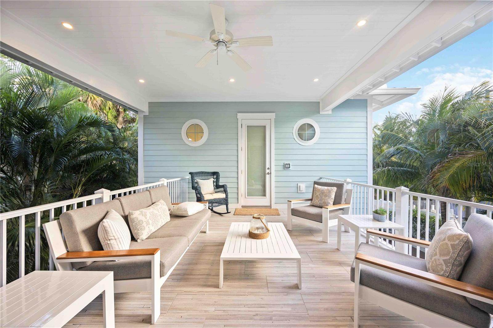 ANNA MARIA BEACH - Residential