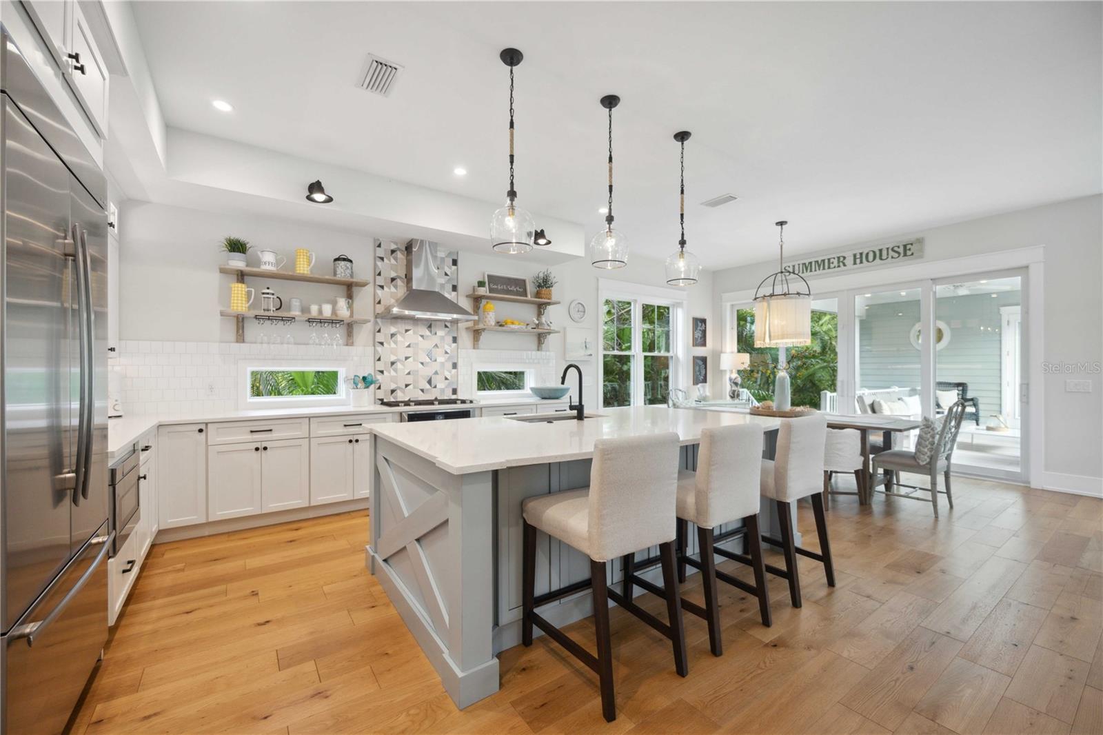 ANNA MARIA BEACH - Residential