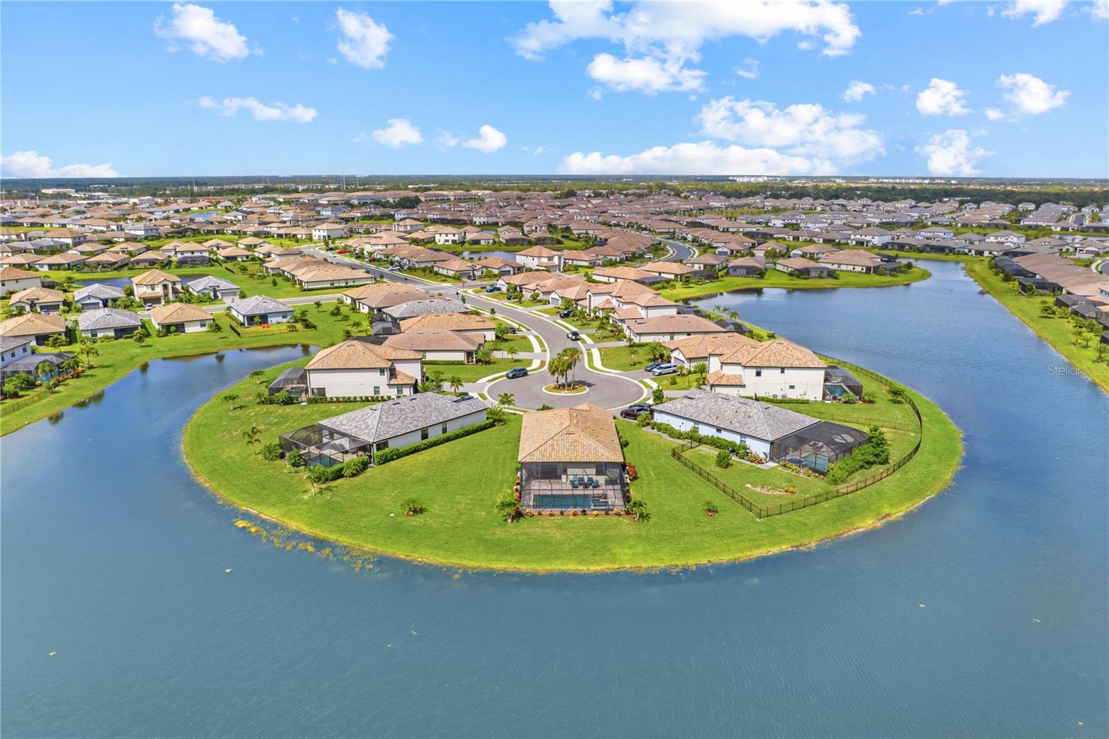 LORRAINE LAKES PH I - Residential