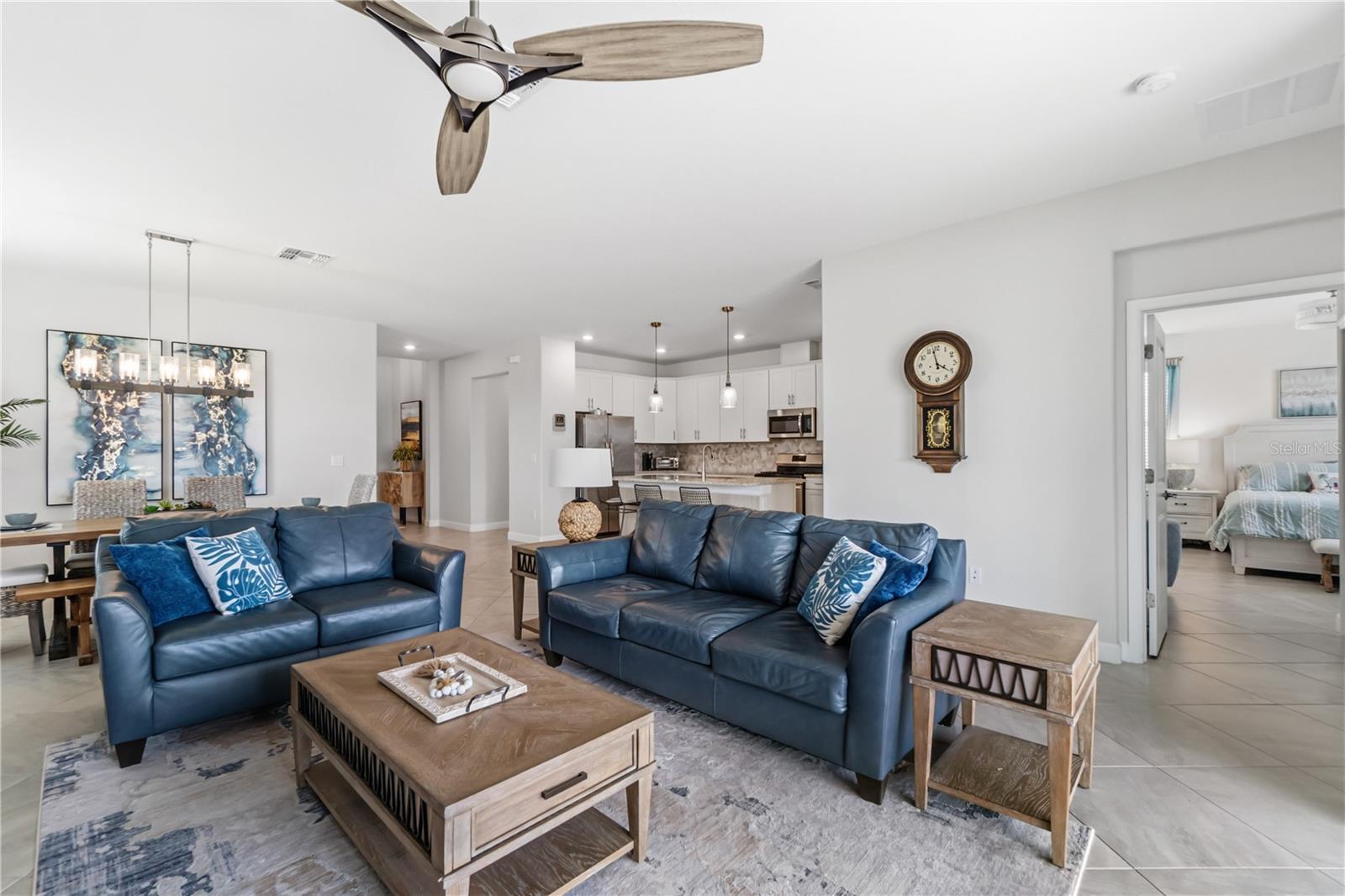 LORRAINE LAKES PH I - Residential