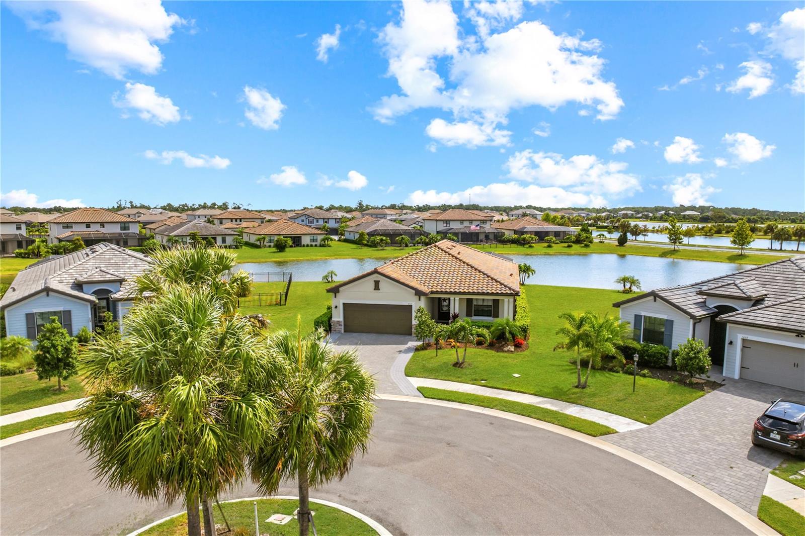LORRAINE LAKES PH I - Residential