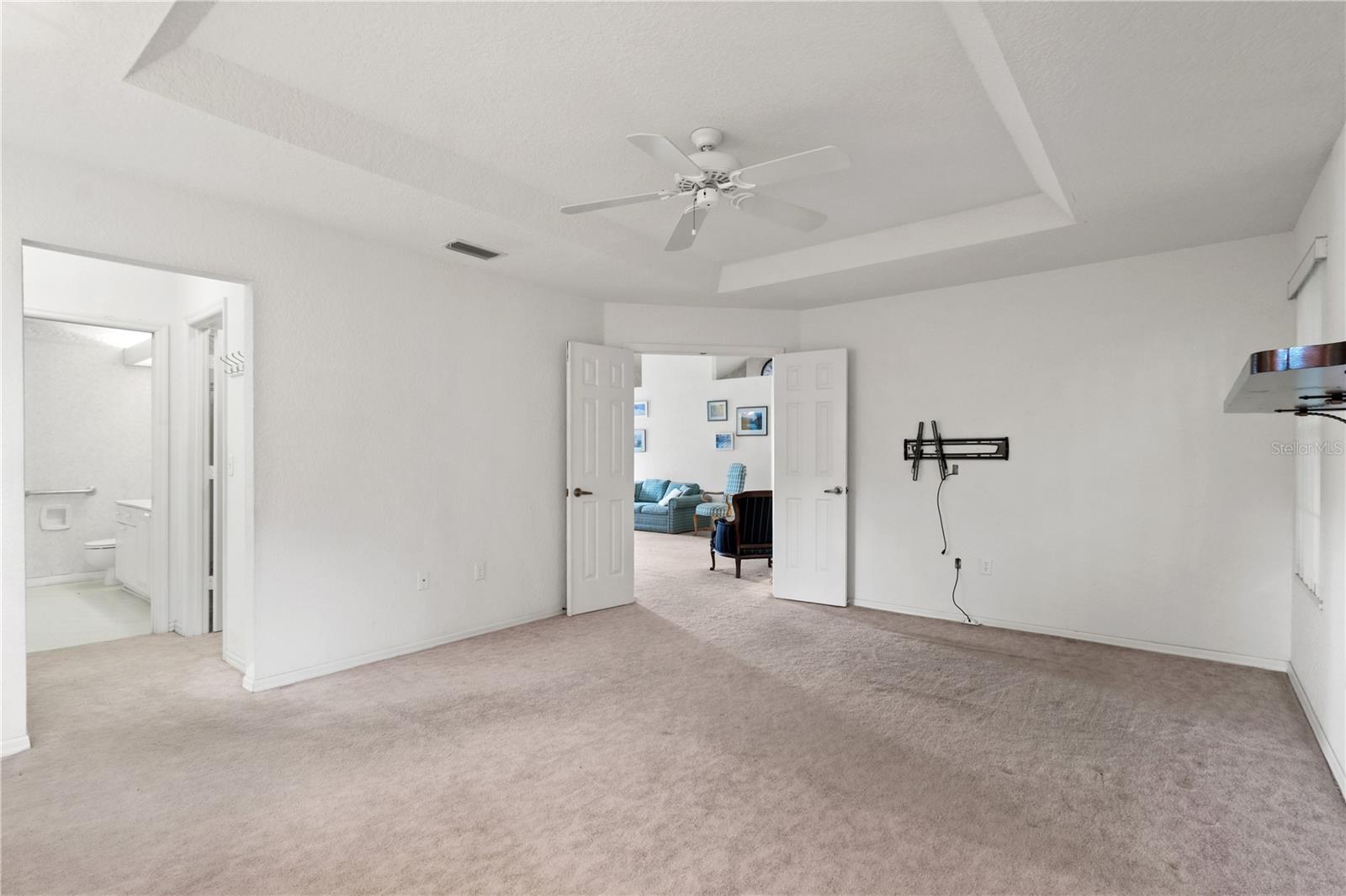 OAK RUN TIMBERGATE - Residential