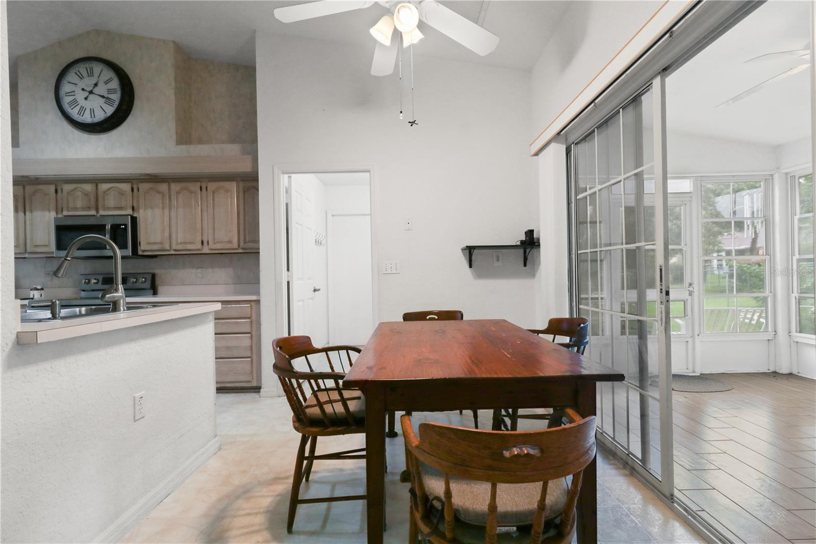 OAK RUN TIMBERGATE - Residential