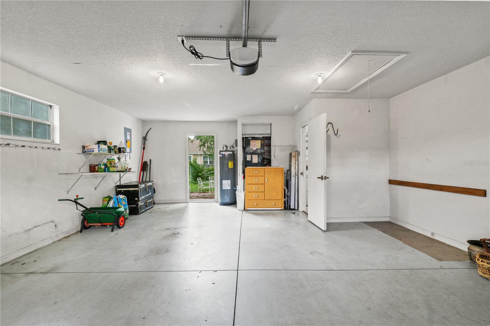 OAK RUN TIMBERGATE - Residential