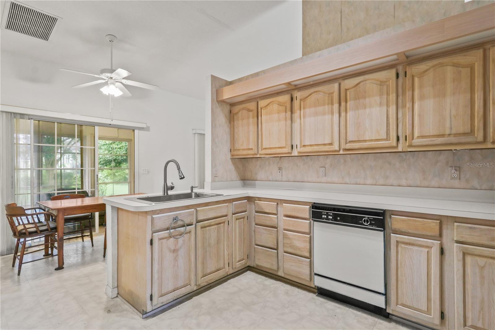 OAK RUN TIMBERGATE - Residential