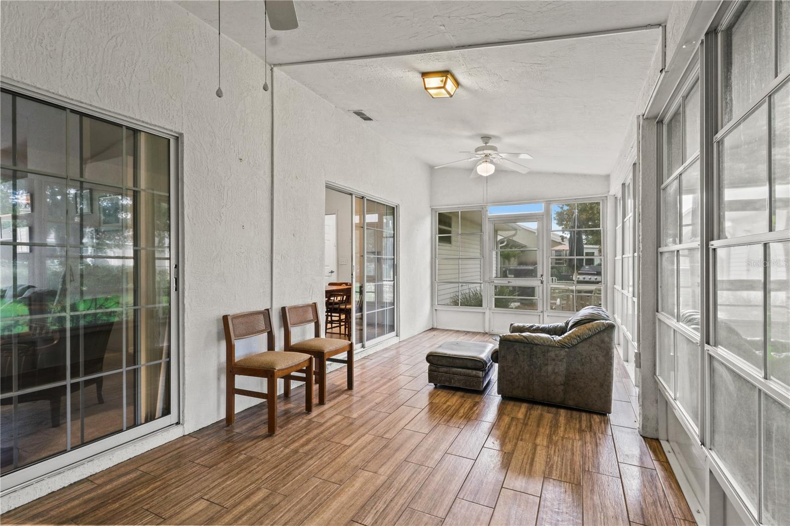 OAK RUN TIMBERGATE - Residential