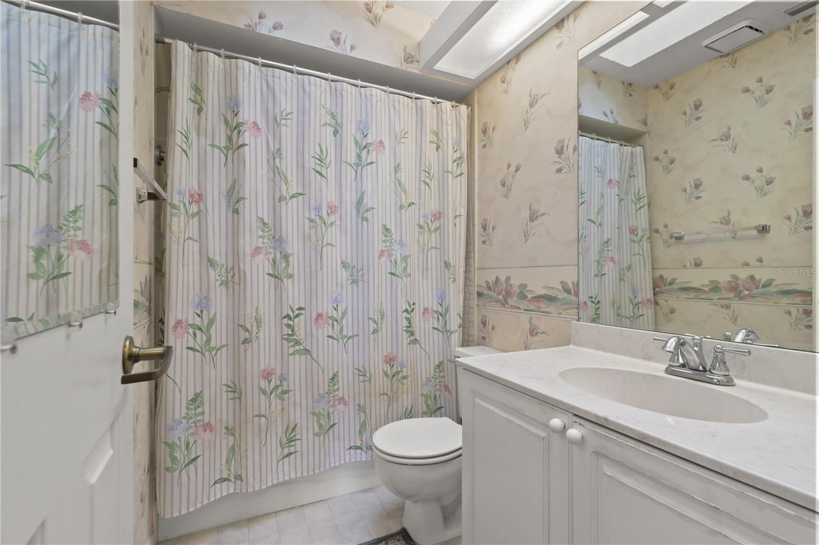 OAK RUN TIMBERGATE - Residential