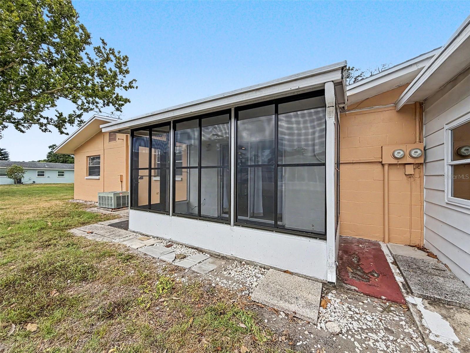 PARADISE POINTE WEST GR 05 - Residential