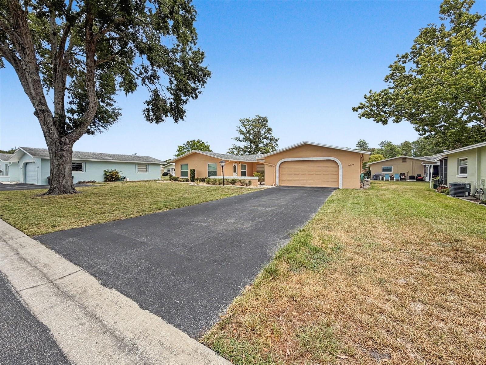 PARADISE POINTE WEST GR 05 - Residential