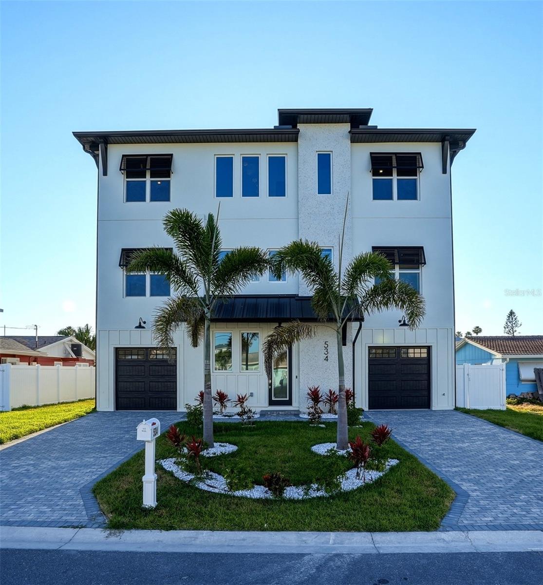 CRYSTAL ISLAND - Residential