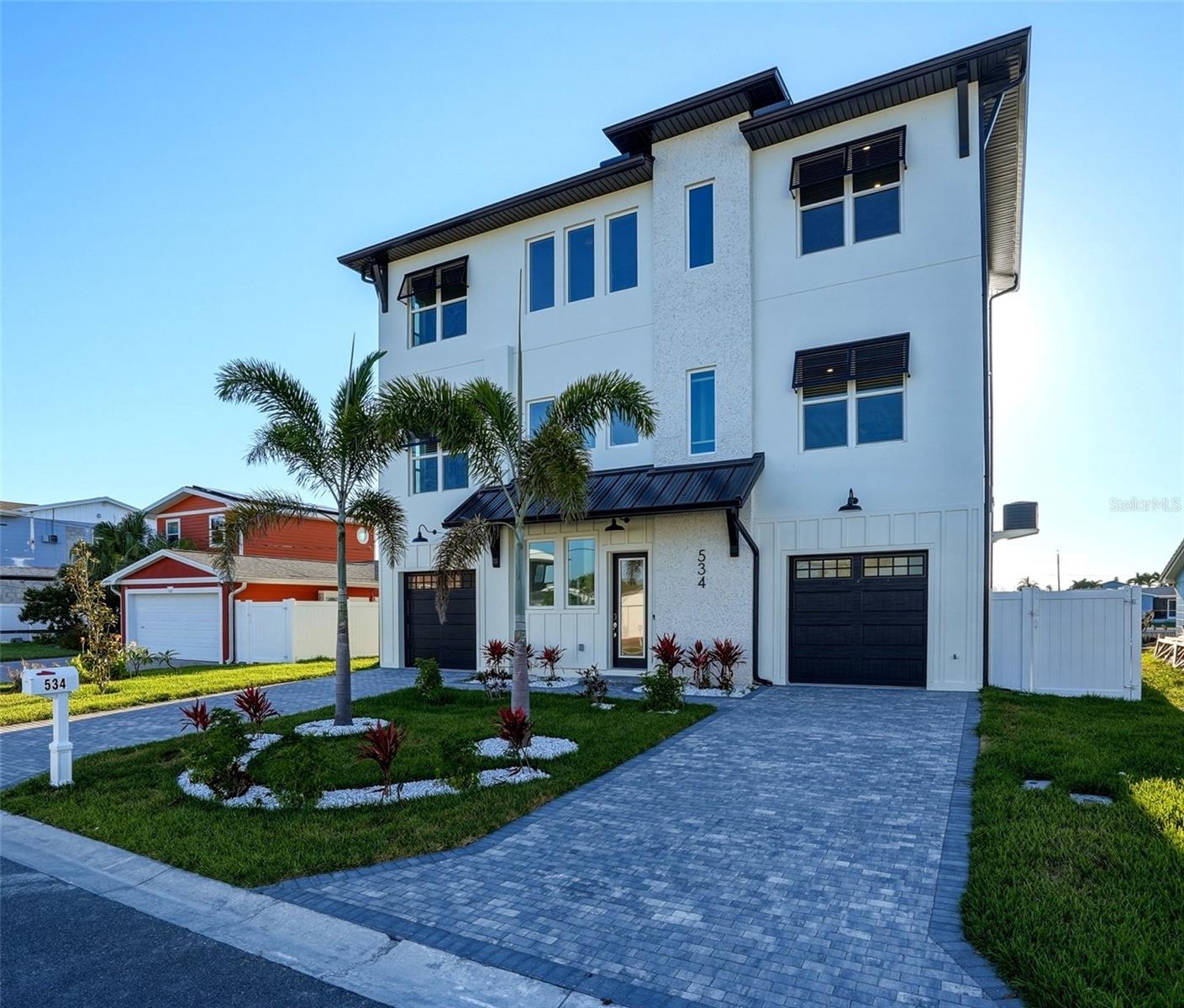 CRYSTAL ISLAND - Residential