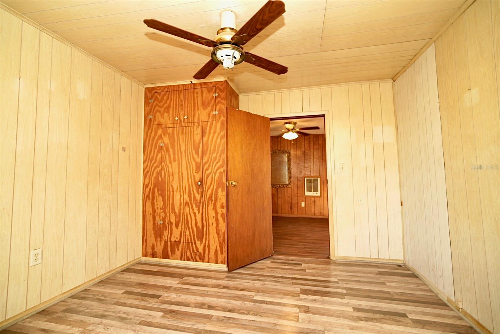 WASHINGTON BOOKER PARK SUB PB 9 PG 45 - Residential