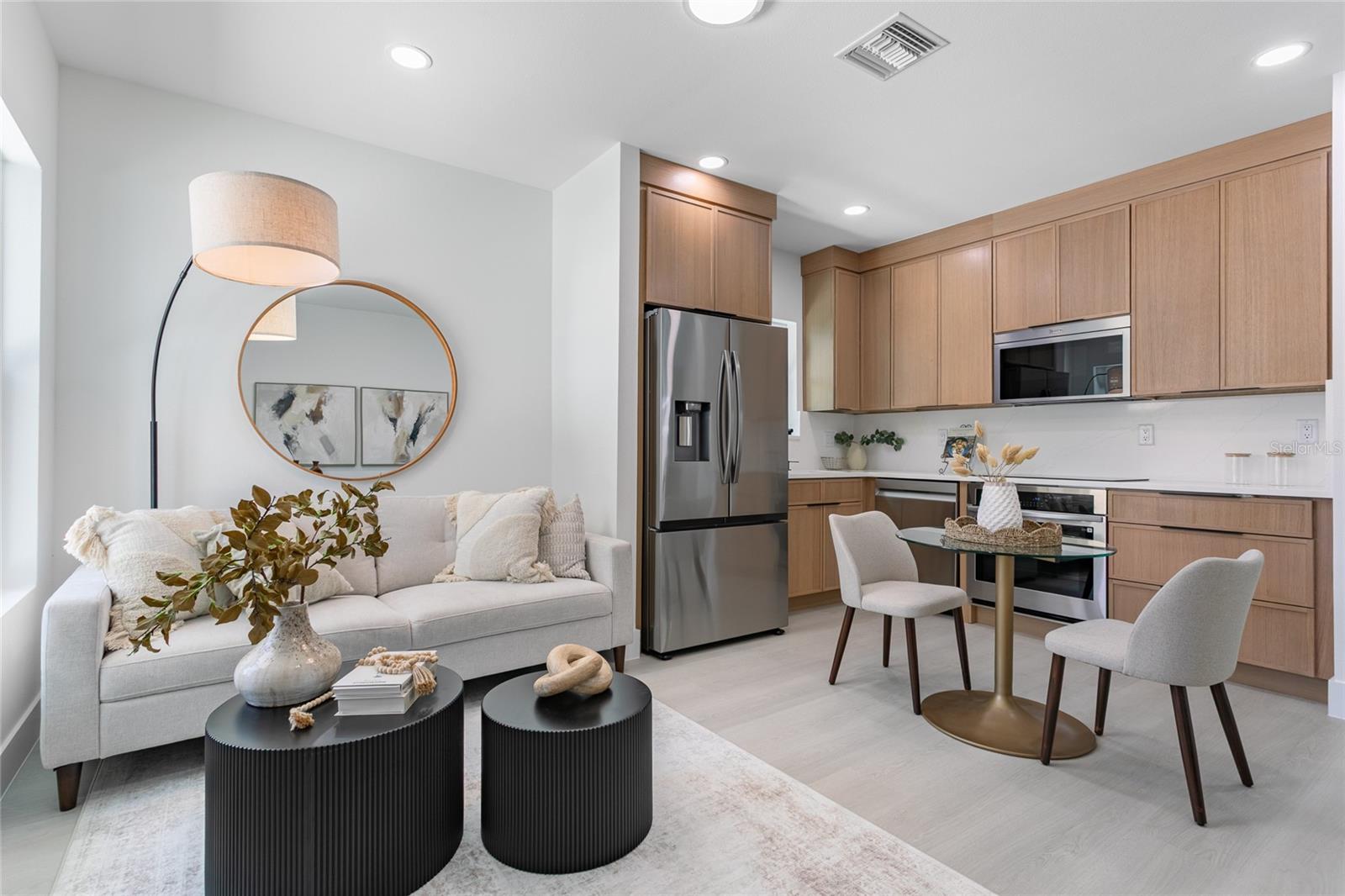 PECAN HIGHLANDS - Residential Income