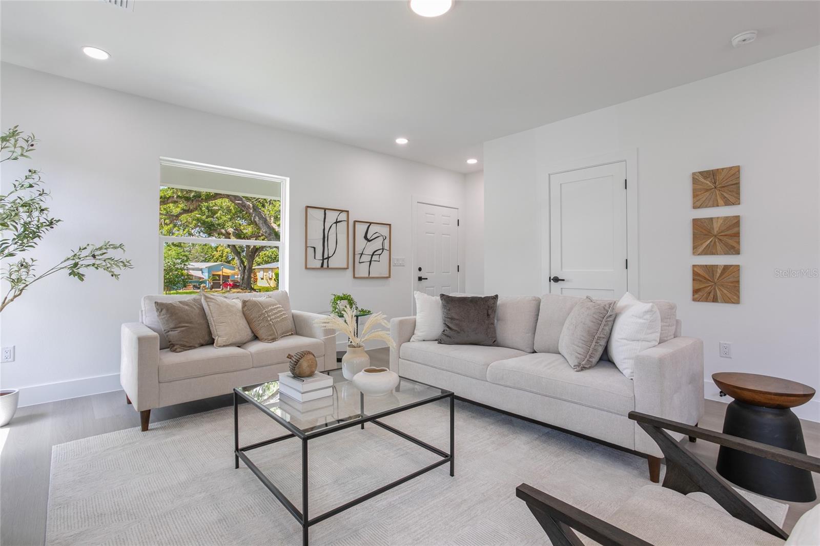 PECAN HIGHLANDS - Residential Income