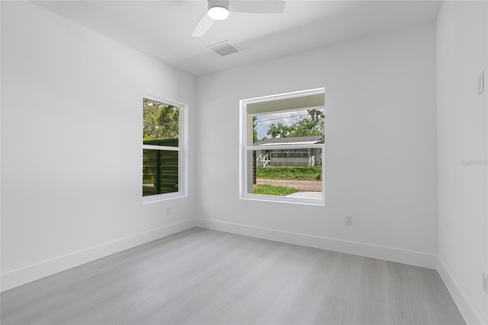 PECAN HIGHLANDS - Residential Income