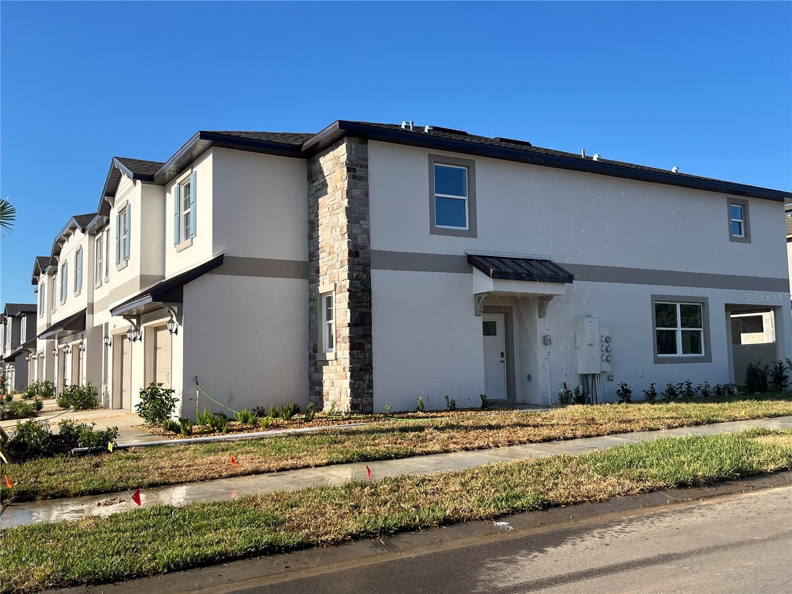 MIRADA TOWNHOMES - Residential Lease