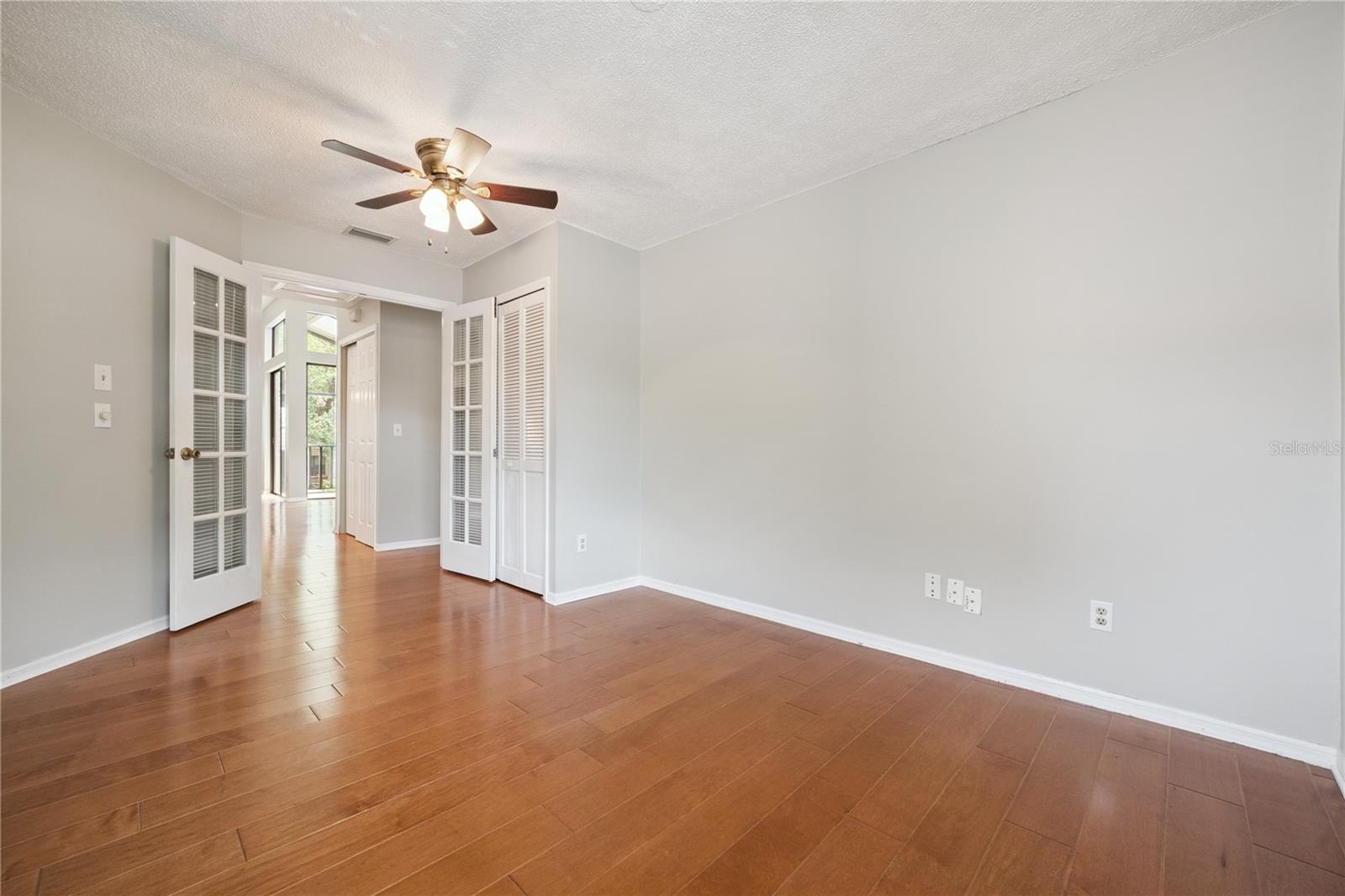 LAKE PINELOCH VILLAGE CONDO 04 - Residential