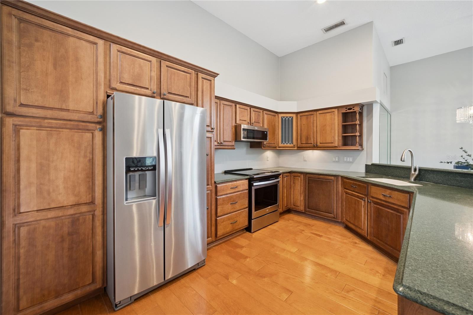 LAKE PINELOCH VILLAGE CONDO 04 - Residential