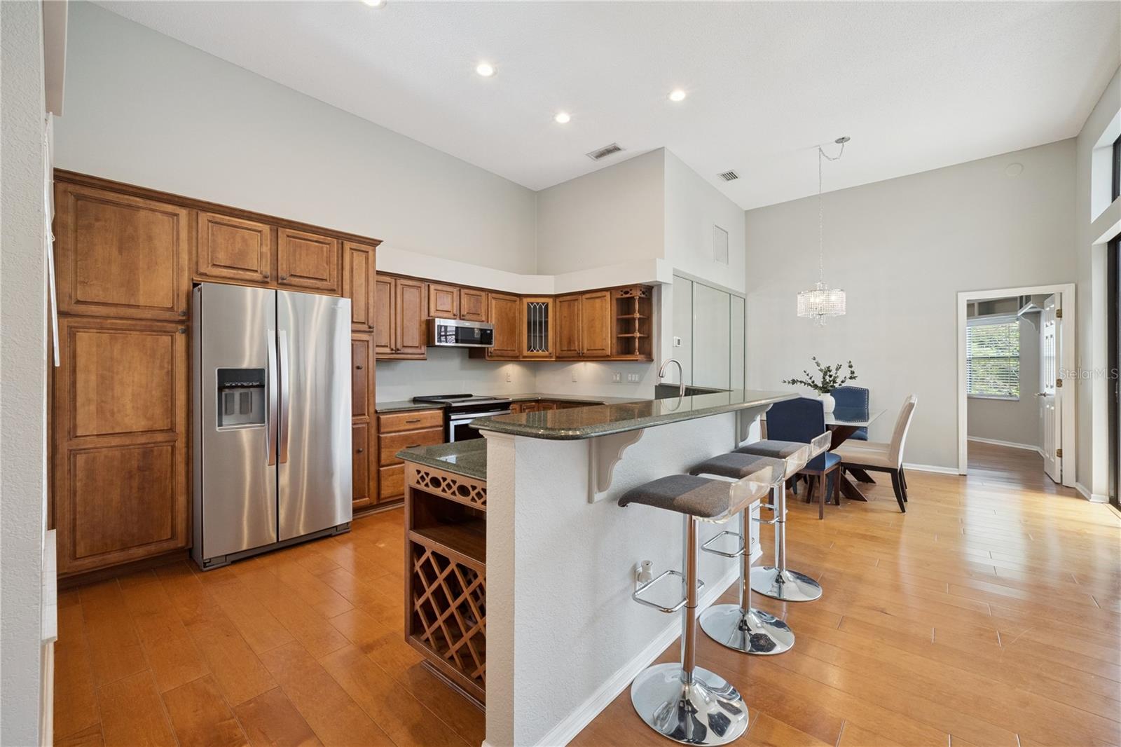 LAKE PINELOCH VILLAGE CONDO 04 - Residential